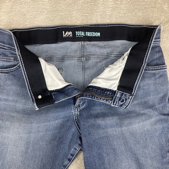 Lee Jeans Womens 16 Blue Total Freedom Straight Leg‎ Stretch Modern Series 36x28 - Picture 8 of 14